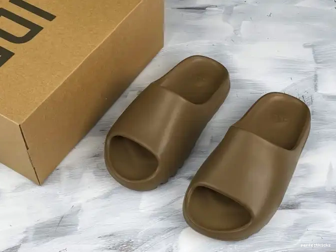 FV8425 Slide Adidas Brown Yeezy Earth 0512